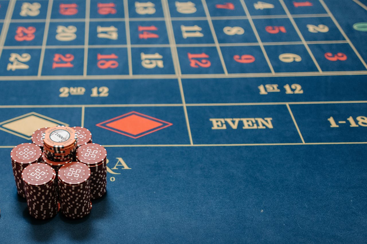 Stilvoller Casino- und Loungebereich